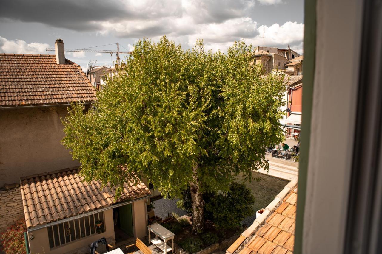 La Maison Du Bassin L'Isle-sur-la-Sorgue Bagian luar foto